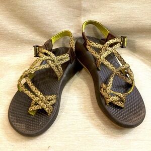 CHACO Sz 8 Kaleidoscope Double Strap Vibram Sole Wrap Toe Pull  Closure Sandals